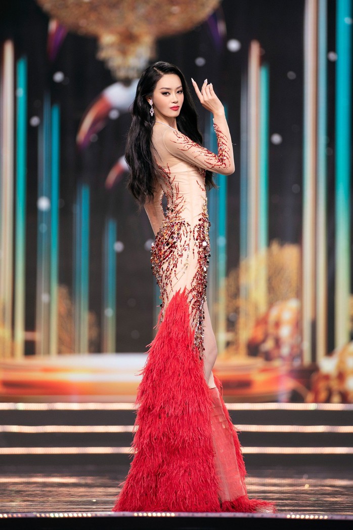 Lê Hoàng Phương đoạt vương miện Miss Grand Vietnam 2023 - Ảnh 18.