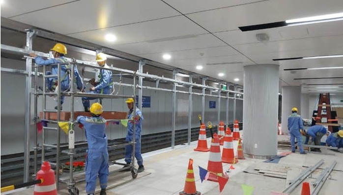 Tất bật cho sự kiện diễn ra trong ngày mai của tuyến metro số 1 - Ảnh 3.