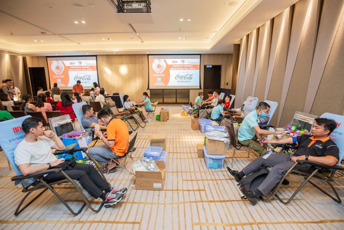 AmCham Việt Nam khởi động lại chương trình hiến máu tình nguyện - Ảnh 1.