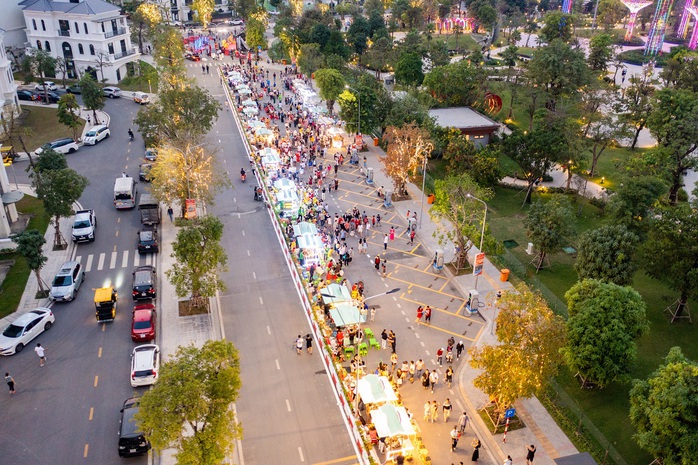 Chớp thời cơ kinh doanh từ chương trình “Sức sống trung tâm” tại Vinhomes Grand Park - Ảnh 1. Chớp thời cơ kinh doanh từ chương trình “Sức sống trung tâm” tại Vinhomes Grand Park - Ảnh 1.