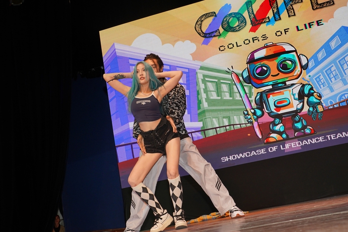Quang Đăng và bạn gái khoe vũ đạo nóng bỏng tại sự kiện - Ảnh 5.