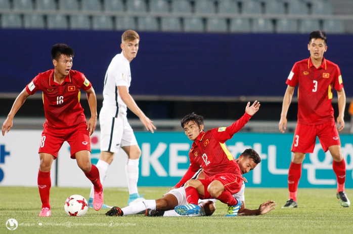 Văn Quyết, Hùng Dũng trở lại khoác áo tuyển Việt Nam dịp FIFA Days - Ảnh 3.