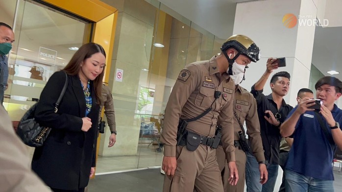 Con gái ông Thaksin lên tiếng về việc xin ân xá cho cha - Ảnh 1.