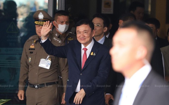 Con gái ông Thaksin lên tiếng về việc xin ân xá cho cha - Ảnh 2.