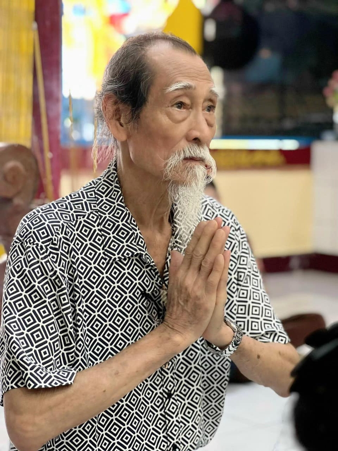 Nghệ sĩ TP HCM xúc động dịp lễ Vu Lan tại chùa Nghệ sĩ - Ảnh 6.