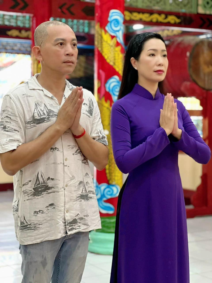 Nghệ sĩ TP HCM xúc động dịp lễ Vu Lan tại chùa Nghệ sĩ - Ảnh 2.