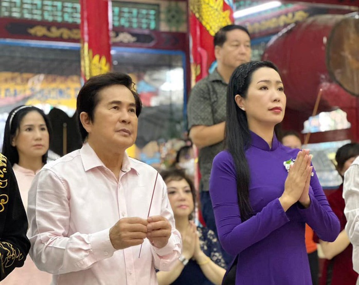 Nghệ sĩ TP HCM xúc động dịp lễ Vu Lan tại chùa Nghệ sĩ - Ảnh 1.