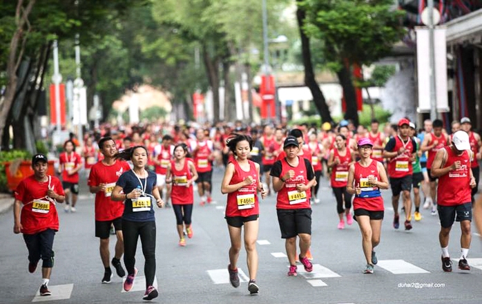 30 nhân vật/KOLs truyền cảm hứng làm nóng giải Hà Nội Marathon Techcombank mùa thứ 2 - Ảnh 1. 30 nhân vật/KOLs truyền cảm hứng làm nóng giải Hà Nội Marathon Techcombank mùa thứ 2 - Ảnh 1.