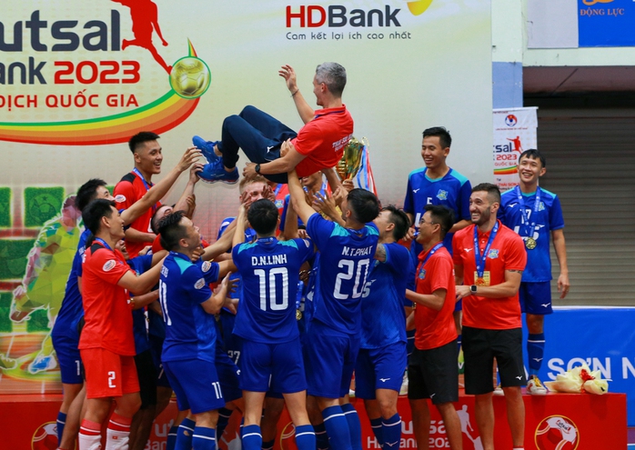 Thái Sơn Nam TP HCM vô địch giải Futsal VĐQG HDBank 2023 - Ảnh 1.