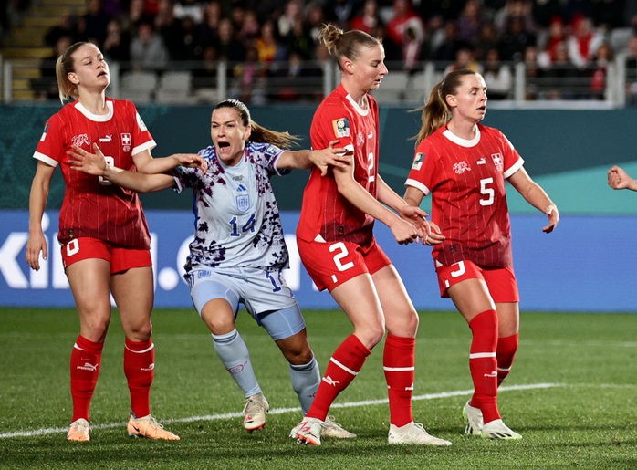 World Cup nữ 2023: Tây Ban Nha mở màn vòng 1/8 bằng trận đấu hủy diệt Thụy Sĩ - Ảnh 3.