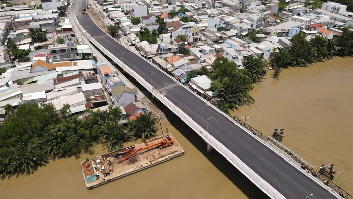 TPHCM: Cận cảnh cây cầu hơn nửa nghìn tỉ đồng sắp thông xe - Ảnh 5.
