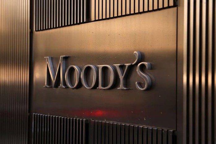 Moodys hạ bậc nhiều ngân hàng Mỹ: Nhiều dự báo u ám theo sau - Ảnh 1.