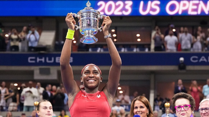 Tay vợt 19 tuổi tiếp bước thần tượng Serena Williams vô địch US Open để đi vào lịch sử nước Mỹ - Ảnh 2.