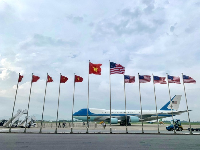 Tổng thống Mỹ Joe Biden đến Nội Bài, thăm cấp Nhà nước tới Việt Nam - Ảnh 11.