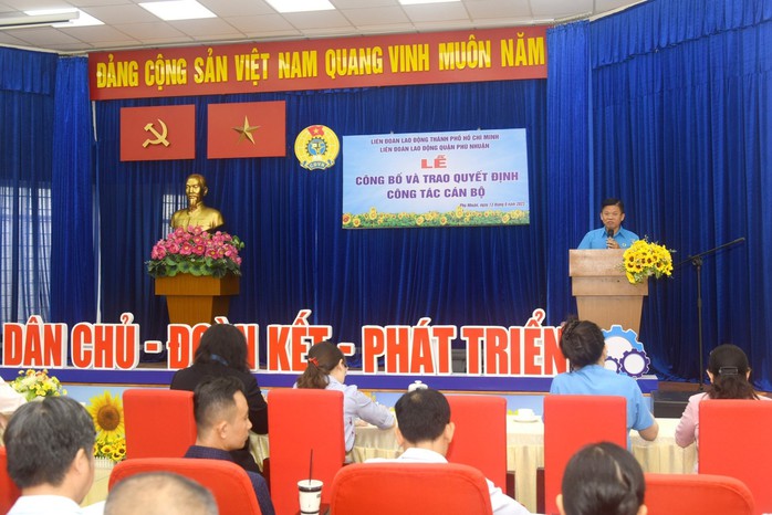 Ông Đinh Gia Huỳnh được bầu làm Chủ tịch LĐLĐ quận Phú Nhuận, TP HCM - Ảnh 4.
