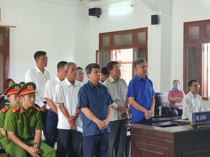 Vụ án vi phạm quy định cho vay ở Phú Yên: 3 bị cáo được miễn hình phạt tù - Ảnh 3.