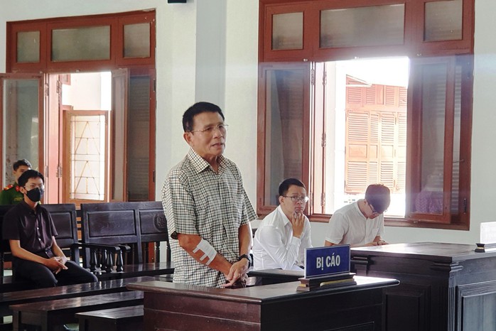 Vụ án vi phạm quy định cho vay ở Phú Yên: 3 bị cáo được miễn hình phạt tù - Ảnh 2.