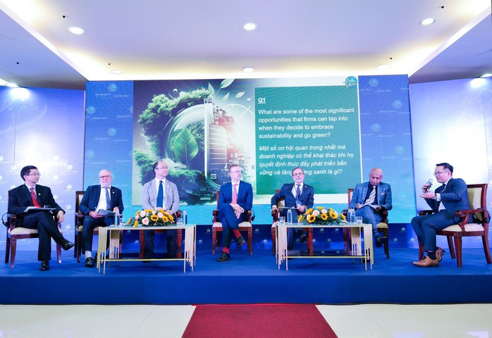 Nam A Bank chung tay cùng TP HCM phát triển xanh - Ảnh 1.