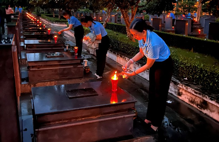 Khánh thành Công trình chiếu sáng Nghĩa trang Liệt sĩ huyện Củ Chi - Ảnh 2.
