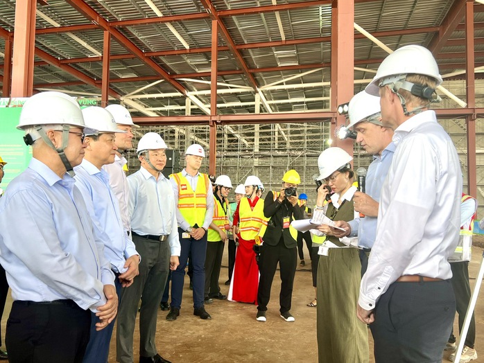 Phó Thủ tướng Lê Minh Khái thị sát nhà máy 1,3 tỉ USD ở Bình Dương - Ảnh 5.