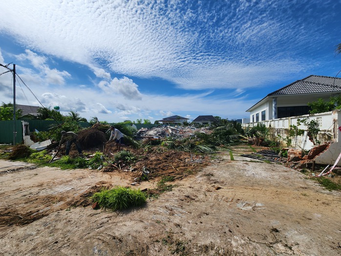 CLIP: Cưỡng chế 14 căn biệt thự xây không phép ở đảo ngọc Phú Quốc - Ảnh 8.