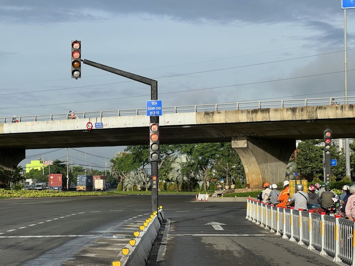 Báo động công nhân, người lao động thiệt mạng vì tai nạn giao thông - Ảnh 3.