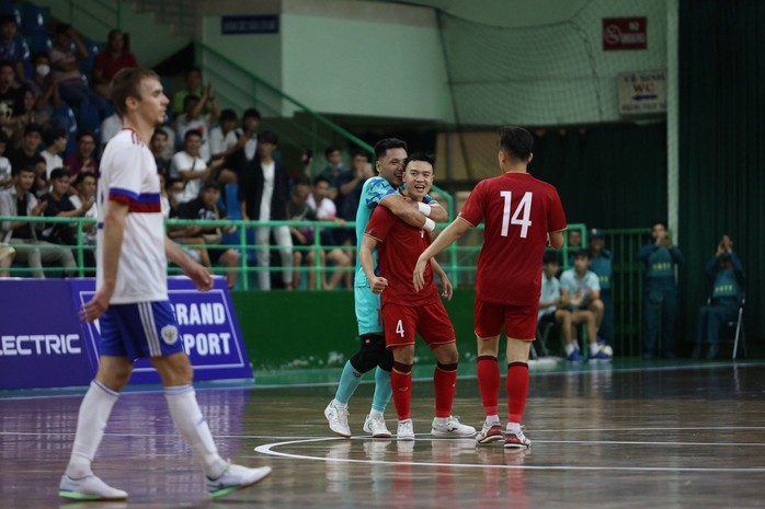 Tuyển futsal Việt Nam gỡ hòa 3-3 trước tốp 4 thế giới - Ảnh 2.