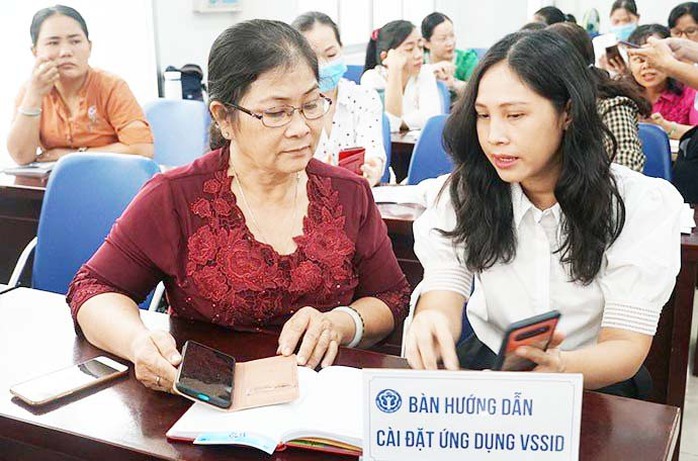 BHXH TP HCM quyết liệt triển khai Đề án 06 - Ảnh 1. BHXH TP HCM quyết liệt triển khai Đề án 06 - Ảnh 1.
