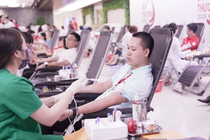 Người TNG Holdings Vietnam mang “giọt thương” gửi vào ngân hàng máu - Ảnh 3. Người TNG Holdings Vietnam mang “giọt thương” gửi vào ngân hàng máu - Ảnh 3.