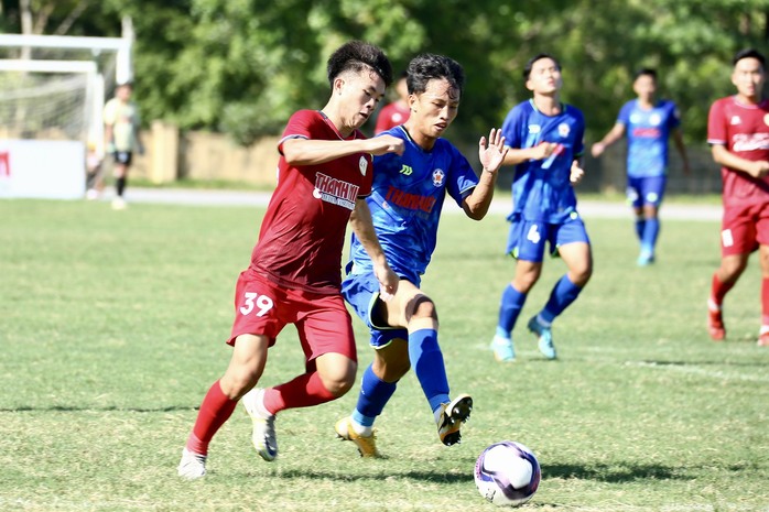U21 quốc gia 2023: Ghi bàn phút bù giờ, TP HCM hòa kịch tính Đà Nẵng để thắp lại hy vọng vào tứ kết - Ảnh 1.