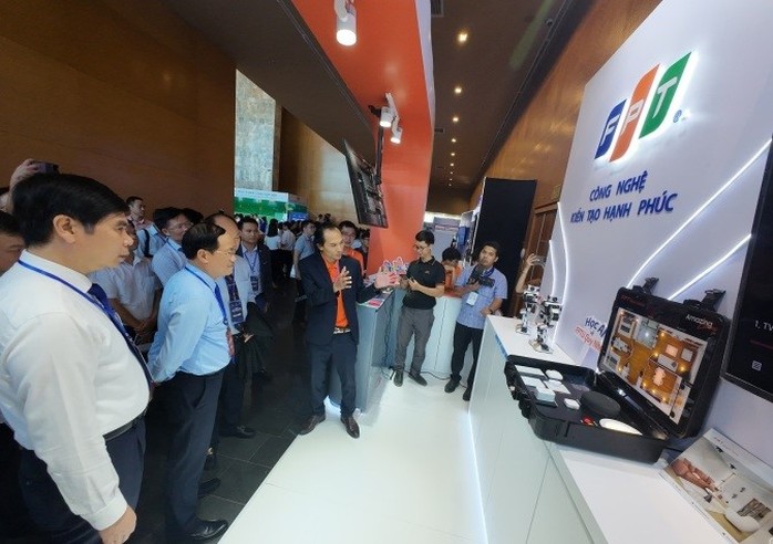 FPT trình diễn công nghệ lấy hạnh phúc của người dùng làm kim chỉ nam - Ảnh 2. FPT trình diễn công nghệ lấy hạnh phúc của người dùng làm kim chỉ nam - Ảnh 2.