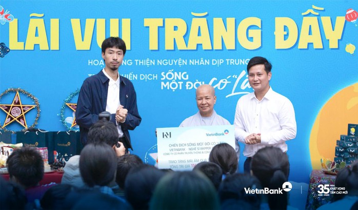 VietinBank và Đen Vâu mang “Lãi vui trăng đầy” đến với hàng ngàn trẻ em khó khăn - Ảnh 1.