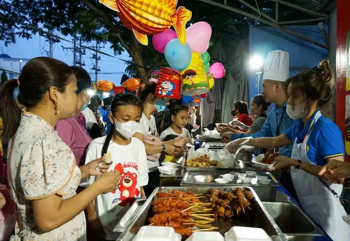 Trung thu ấm áp cho con công nhân  - Ảnh 5.