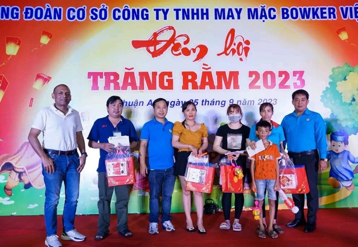 Trung thu ấm áp cho con công nhân  - Ảnh 3.