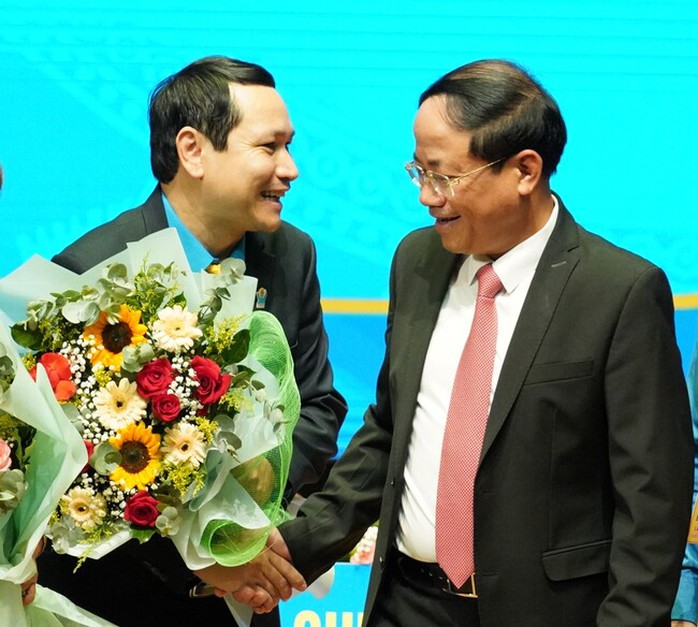 Ông Hà Duy Trung tái đắc cử Chủ tịch LĐLĐ tỉnh Bình Định - Ảnh 3.