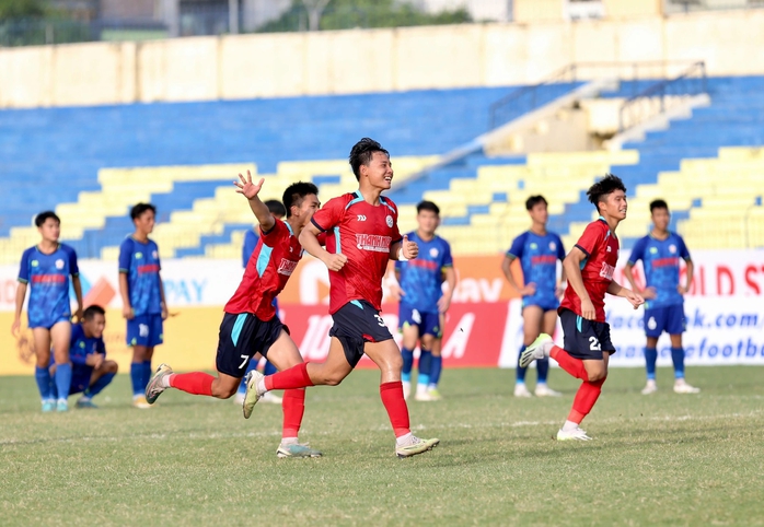 U21 quốc gia: Hồ Văn Cường ghi bàn, SLNA biến Hà Nội thành cựu vương - Ảnh 3.