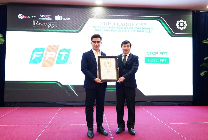 FPT giành “cú đúp” giải thưởng tại IR Awards 2023 - Ảnh 2. FPT giành “cú đúp” giải thưởng tại IR Awards 2023 - Ảnh 2.