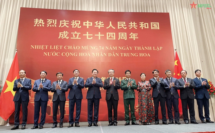 Tổng Bí thư Nguyễn Phú Trọng, Chủ tịch nước Võ Văn Thưởng gửi điện mừng tới Tổng Bí thư, Chủ tịch nước Trung Quốc - Ảnh 2.