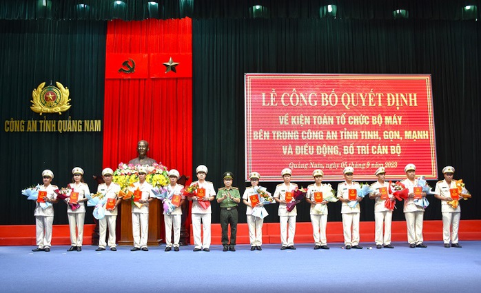 Sau sắp xếp, Công an tỉnh Quảng Nam giảm 4 phòng - Ảnh 2.