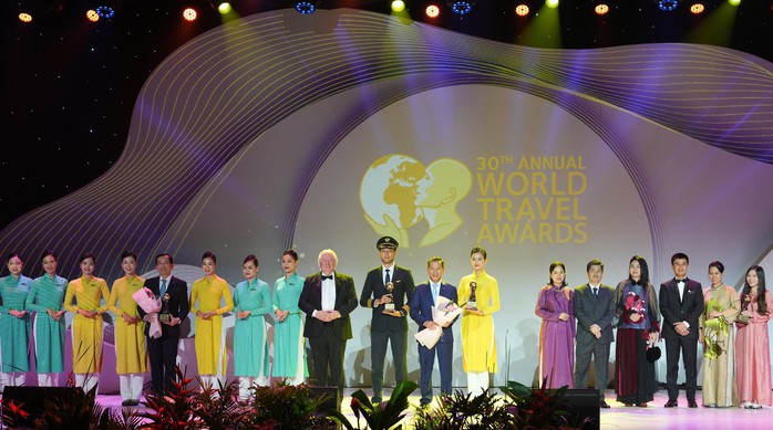 Vietnam Airlines nhận bốn giải thưởng World Travel Awards - Ảnh 1.