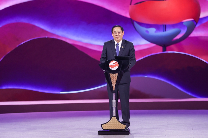 Thủ tướng về tới Hà Nội, kết thúc chuyến công tác tham dự Hội nghị cấp cao ASEAN - Ảnh 3.