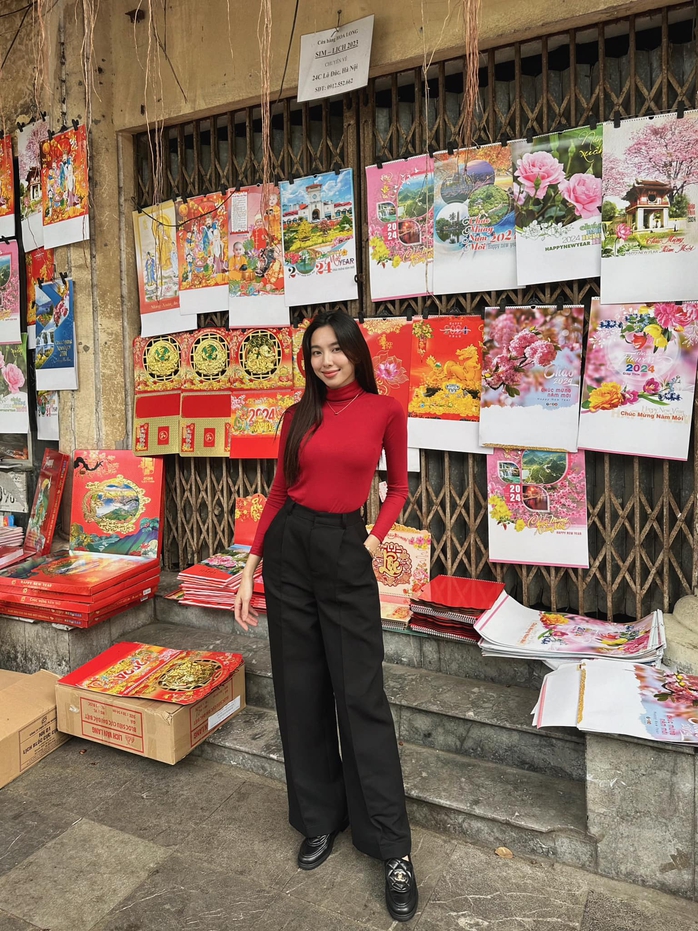 Showbiz Việt: Rộn ràng đón năm mới 2024!- Ảnh 10. Showbiz Việt: Rộn ràng đón năm mới 2024!- Ảnh 10.