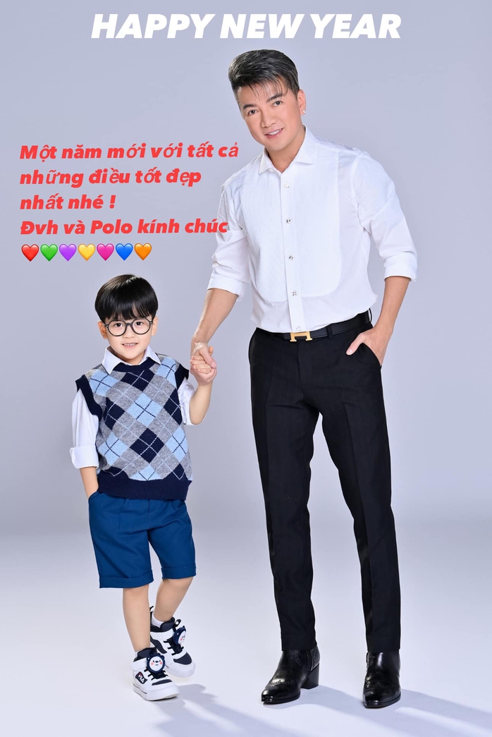 Showbiz Việt: Rộn ràng đón năm mới 2024!- Ảnh 1. Showbiz Việt: Rộn ràng đón năm mới 2024!- Ảnh 1.