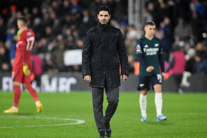 Trình diễn tệ hại, Arsenal có còn cơ hội đua vô địch?- Ảnh 4. Trình diễn tệ hại, Arsenal có còn cơ hội đua vô địch?- Ảnh 4.