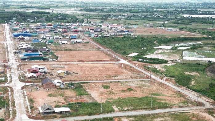 Vì sao hàng trăm hộ dân không về khu tái định cư của dự án ngàn tỉ?- Ảnh 1. Vì sao hàng trăm hộ dân không về khu tái định cư của dự án ngàn tỉ?- Ảnh 1.