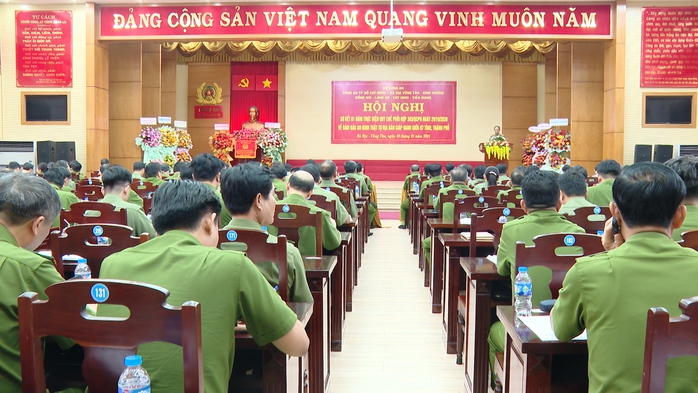 Công an 7 tỉnh, thành phối hợp điều tra hàng loạt vụ án- Ảnh 1. Công an 7 tỉnh, thành phối hợp điều tra hàng loạt vụ án- Ảnh 1.