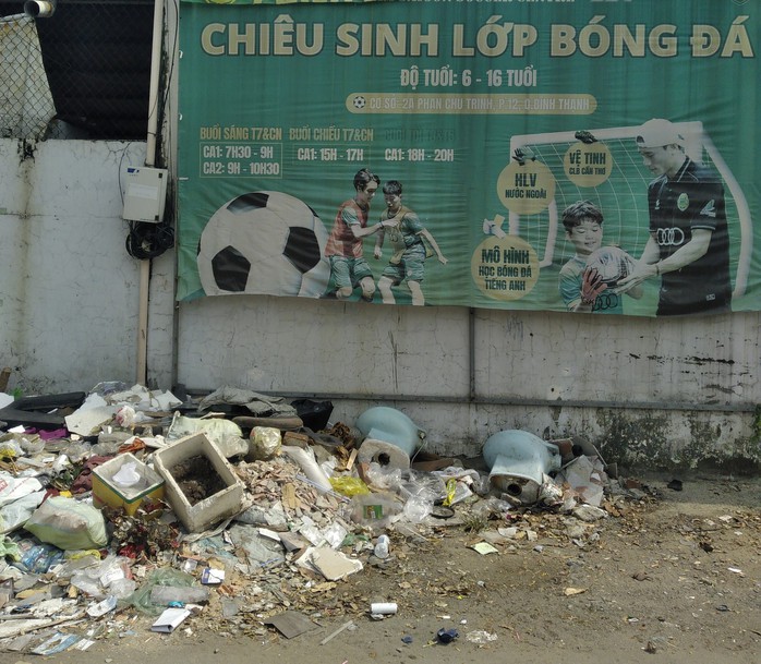 Nhếch nhác- Ảnh 1. Nhếch nhác- Ảnh 1.