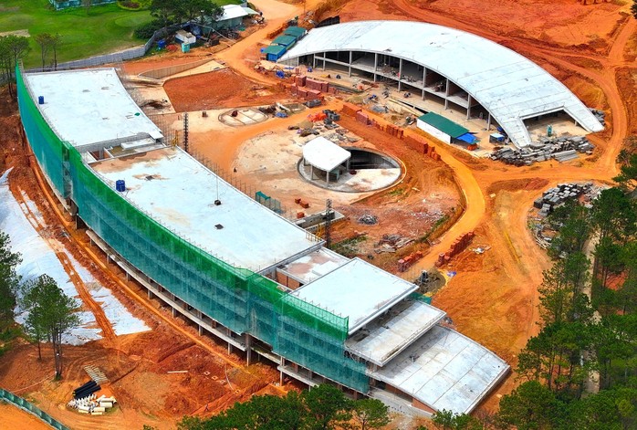 Lâm Đồng ra "tối hậu thư" với dự án Tòa nhà CLB Golf trong Đồi Cù- Ảnh 1. Lâm Đồng ra "tối hậu thư" với dự án Tòa nhà CLB Golf trong Đồi Cù- Ảnh 1.