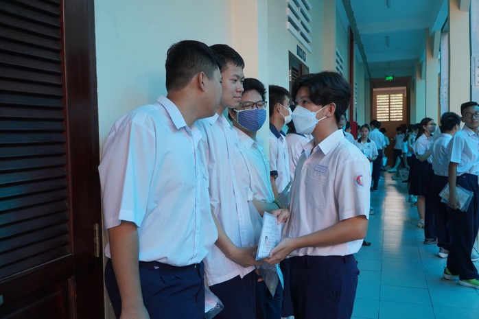 Học sinh nào được thi vào lớp 10 chuyên tại TP HCM?- Ảnh 1. Học sinh nào được thi vào lớp 10 chuyên tại TP HCM?- Ảnh 1.