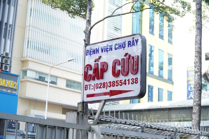 Cô gái tiên lượng không qua khỏi sau khi làm đẹp- Ảnh 1. Cô gái tiên lượng không qua khỏi sau khi làm đẹp- Ảnh 1.